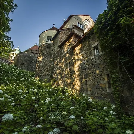 Przy Oslej Bramie - Zamek Ksiaz Валбжих