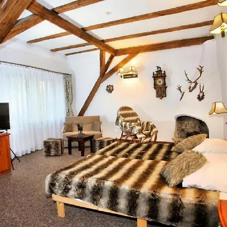 Przy Oslej Bramie - Zamek Ksiaz Отель 3*