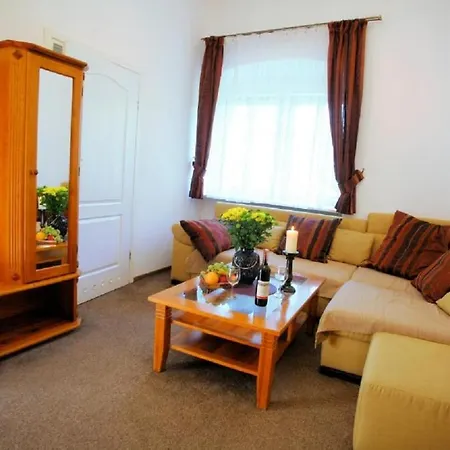 Przy Oslej Bramie - Zamek Ksiaz Отель 3*