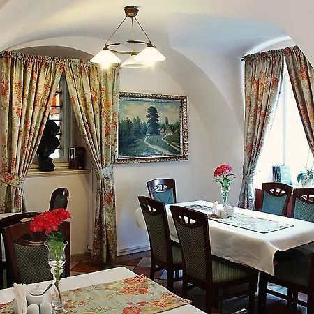 Przy Oslej Bramie - Zamek Ksiaz Отель 3*