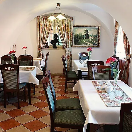 Отель Przy Oslej Bramie - Zamek Ksiaz