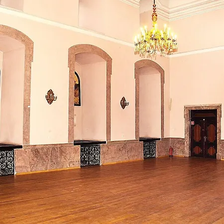 Przy Oslej Bramie - Zamek Ksiaz Валбжих