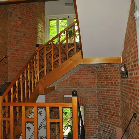 Przy Oslej Bramie - Zamek Ksiaz Отель 3*