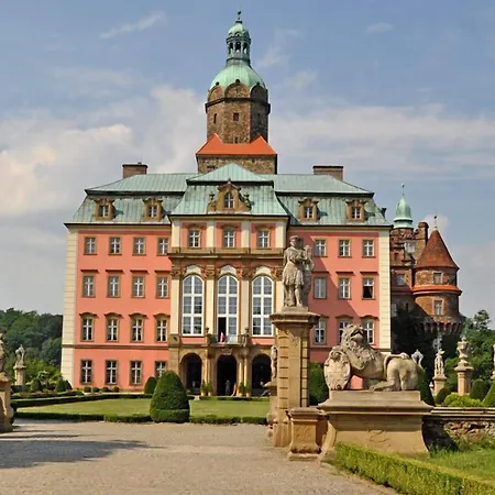 Przy Oslej Bramie - Zamek Ksiaz