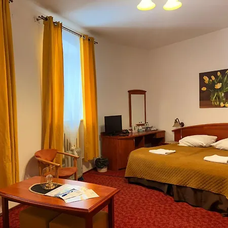 Przy Oslej Bramie - Zamek Ksiaz Hotel Walbrzych