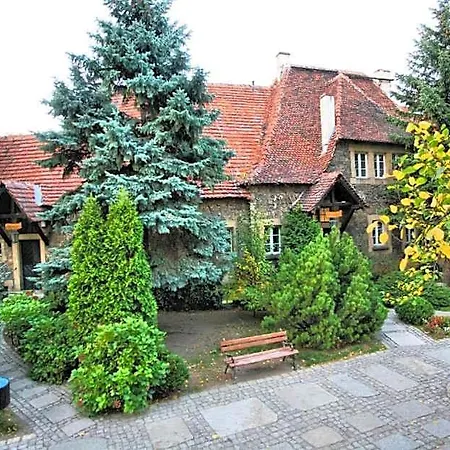 Hotel Przy Oslej Bramie - Zamek Ksiaz Wałbrzych