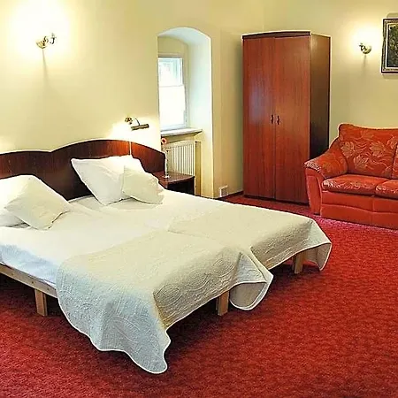 ホテル Przy Oslej Bramie - Zamek Ksiaz 3*