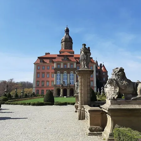 Przy Oslej Bramie - Zamek Ksiaz