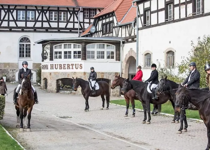 Отель Przy Oslej Bramie - Zamek Ksiaz Валбжих