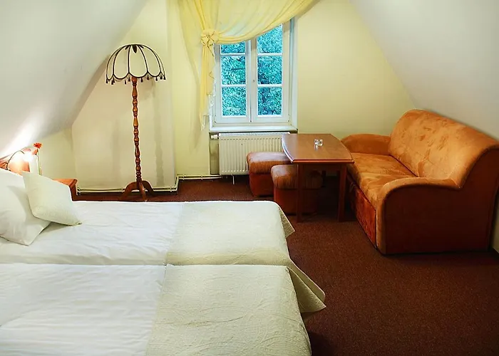 Hotel Przy Oślej Bramie - Zamek Książ 3*