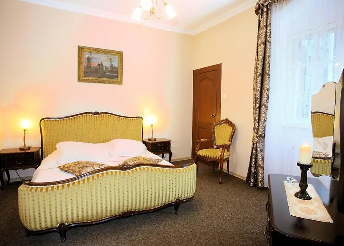 Hotel Przy Oslej Bramie - Zamek Ksiaz Walbrzych