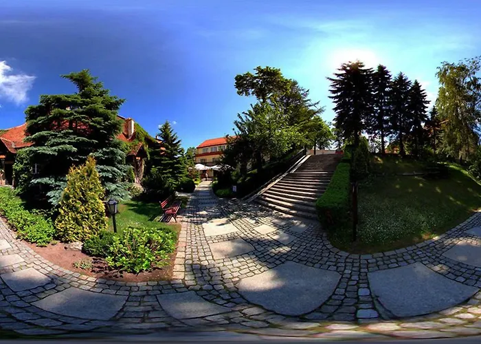 Hotel Przy Oslej Bramie - Zamek Ksiaz Walbrzych