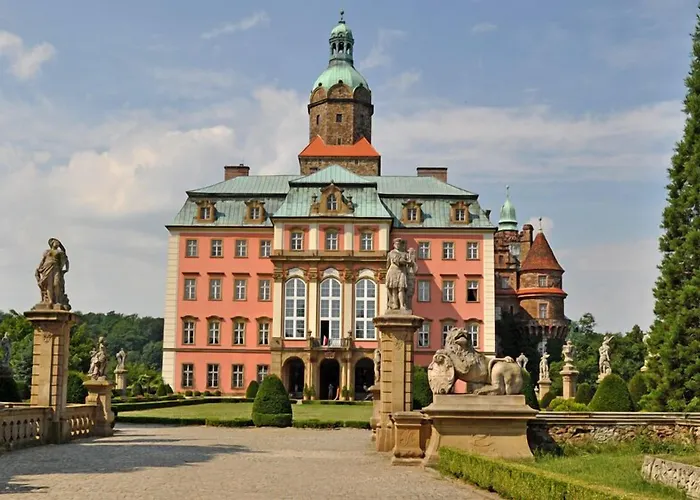 Przy Oślej Bramie - Zamek Książ