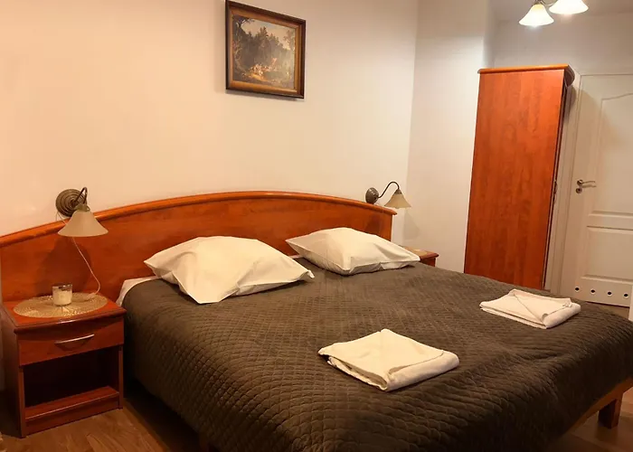 Przy Oslej Bramie - Zamek Ksiaz Отель